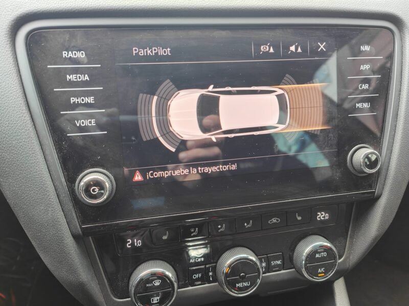 SKODA Octavia combi v-RS 2.0 TDI DSG V-RS