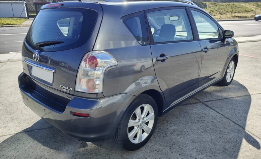 TOYOTA Corolla VERSO 2.2 D4d LUNA