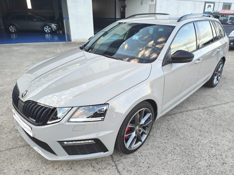 SKODA Octavia combi v-RS 2.0 TDI DSG V-RS