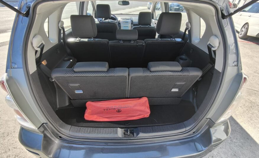 TOYOTA Corolla VERSO 2.2 D4d LUNA