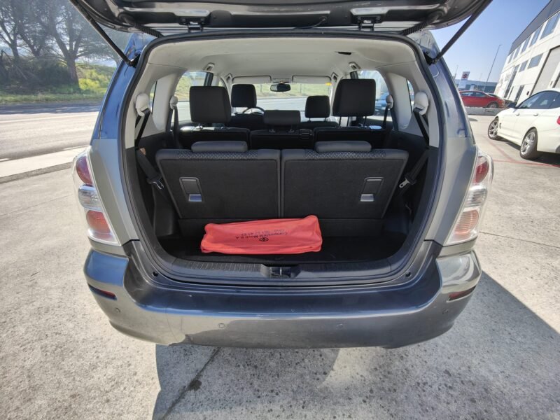 TOYOTA Corolla VERSO 2.2 D4d LUNA