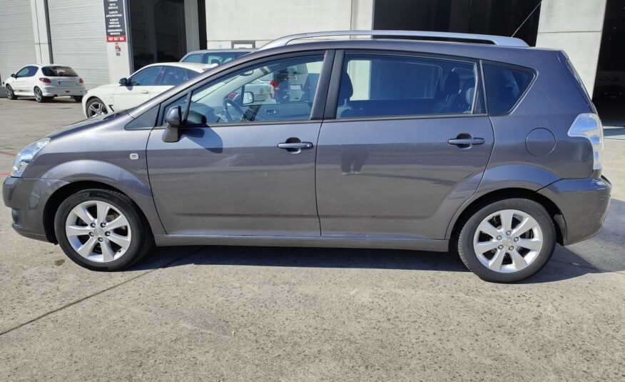 TOYOTA Corolla VERSO 2.2 D4d LUNA