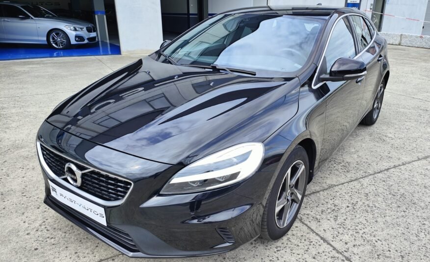 VOLVO V40 D3 RDesign Momentum