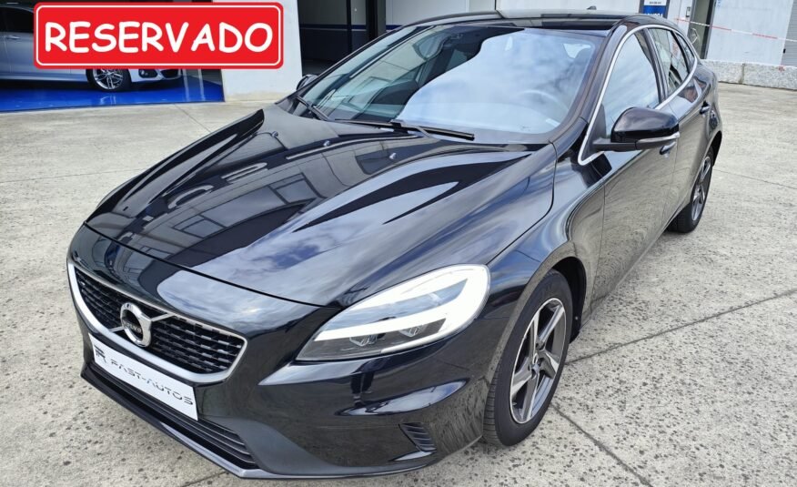 VOLVO V40 D3 RDesign Momentum