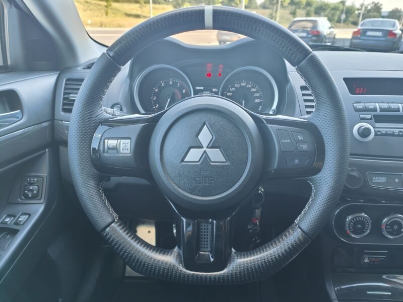 MITSUBISHI LANCER EVO X GSR ARASHI VERSIÓN (29/150)