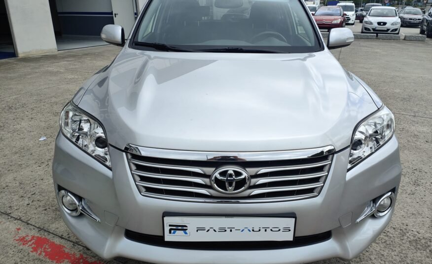 TOYOTA RAV4 D4d 4×4 ADVANCE 4X4