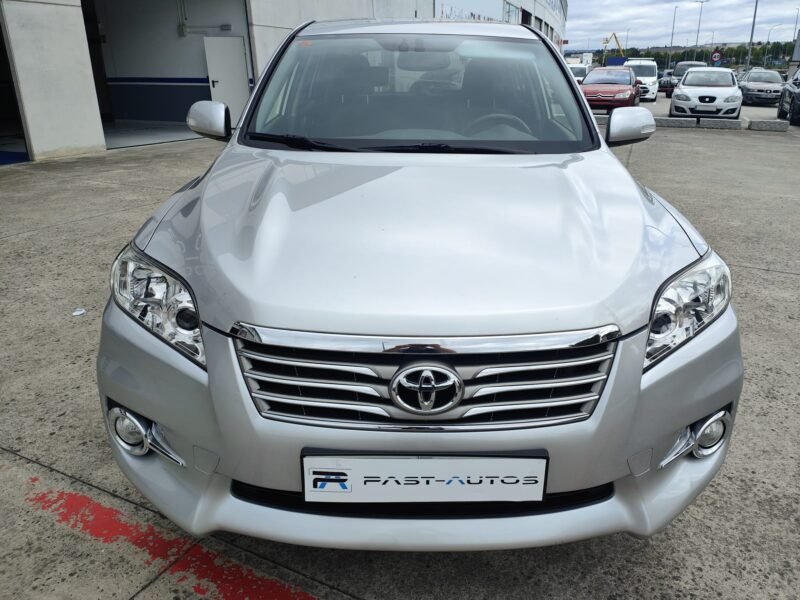 TOYOTA RAV4 D4d 4×4 ADVANCE 4X4