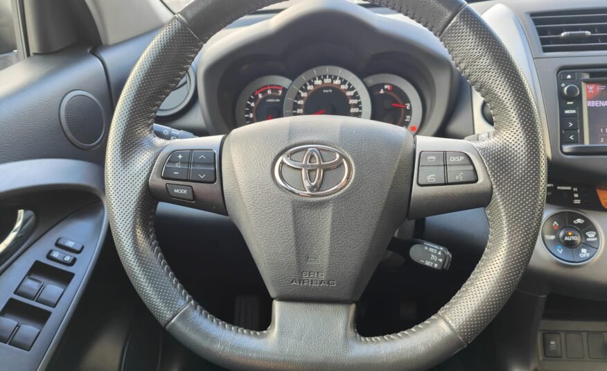 TOYOTA RAV4 D4d 4×4 ADVANCE 4X4