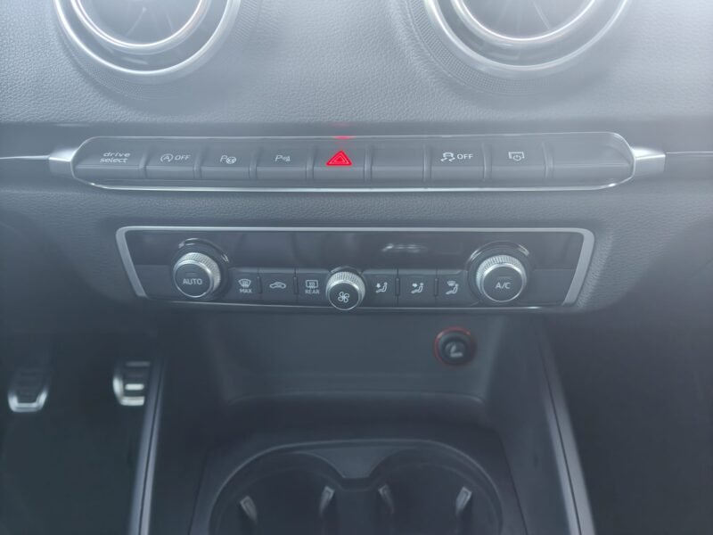 AUDI A3 S-LINE QUATTRO 2.0 TDi