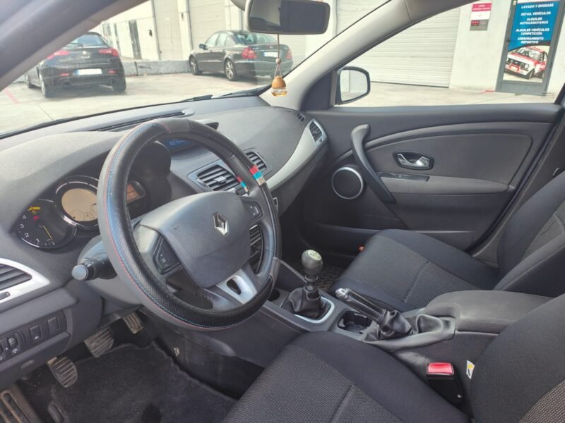 RENAULT Megane DYNAMIQUE dCi 110 ECO2 E5