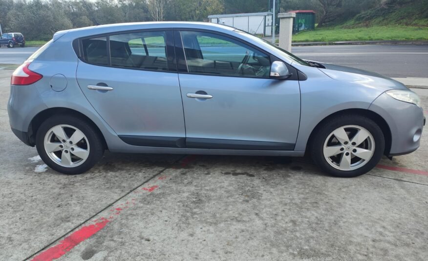 RENAULT Megane DYNAMIQUE dCi 110 ECO2 E5