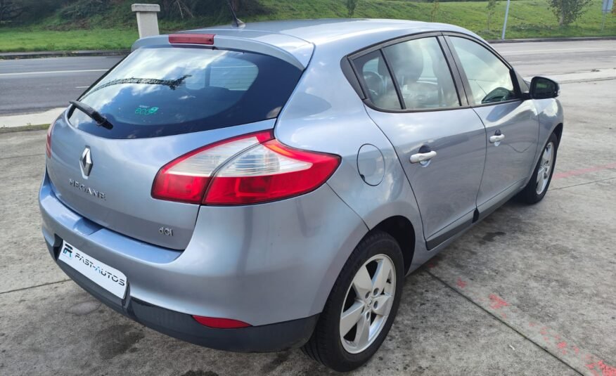 RENAULT Megane DYNAMIQUE dCi 110 ECO2 E5