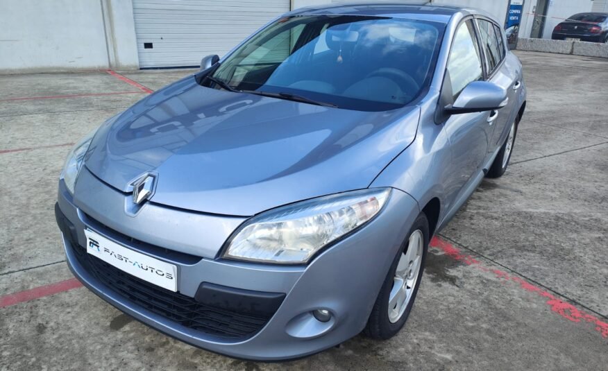 RENAULT Megane DYNAMIQUE dCi 110 ECO2 E5