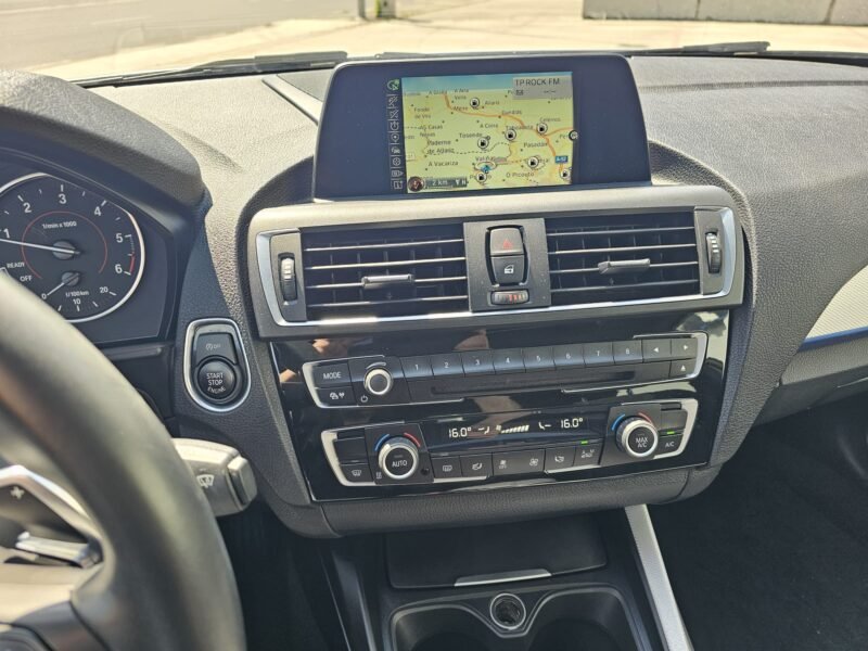 BMW SERIE 1 120dA xDRIVE 3p.