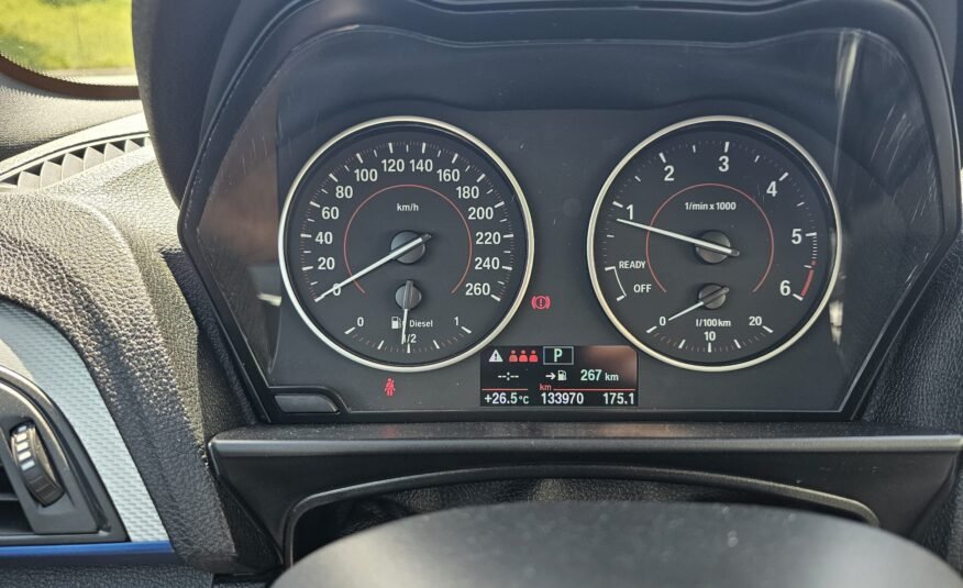 BMW SERIE 1 120dA xDRIVE 3p.