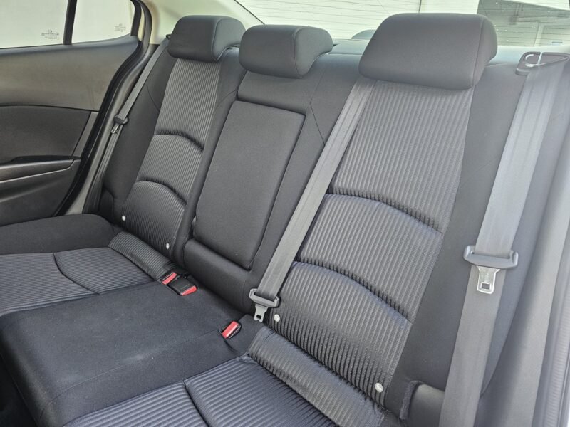 MAZDA 3 2.2 DE 150 MT Luxury SDN 4p.