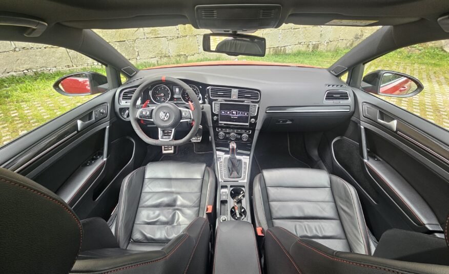 VOLKSWAGEN GOLF GTi CLUBSPORT