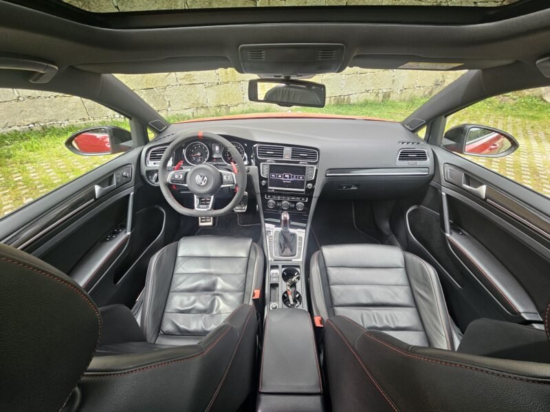 VOLKSWAGEN GOLF GTi CLUBSPORT