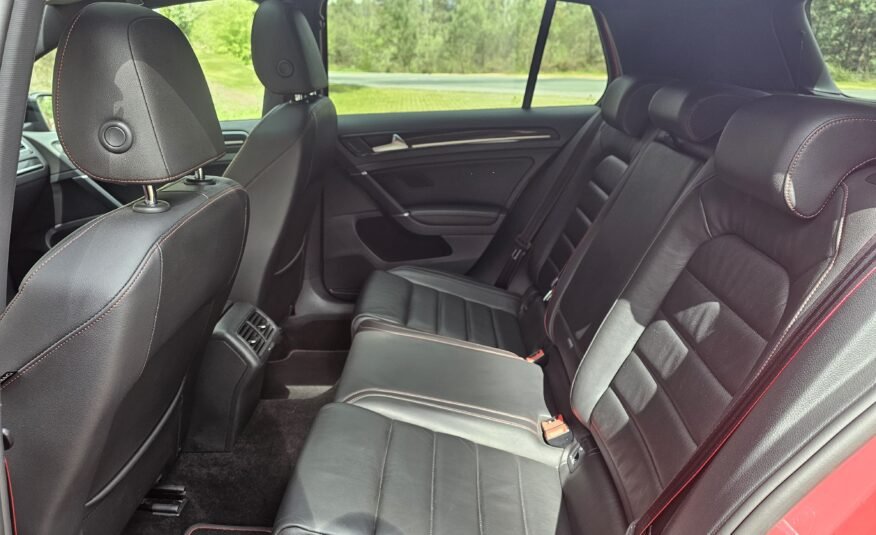 VOLKSWAGEN GOLF GTi CLUBSPORT