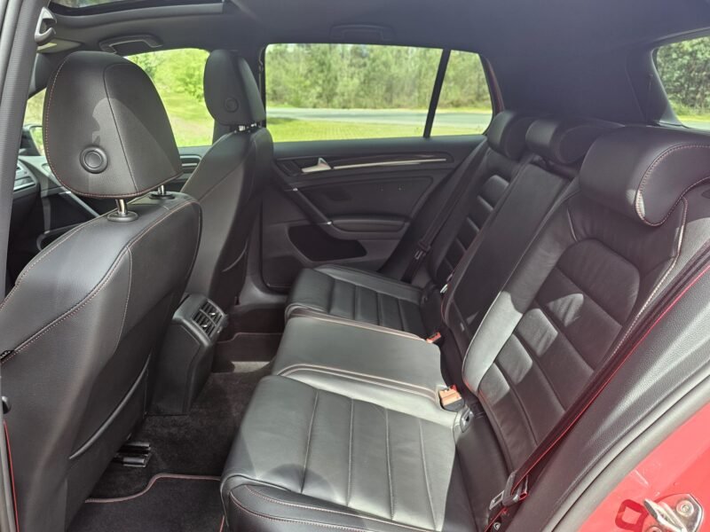 VOLKSWAGEN GOLF GTi CLUBSPORT