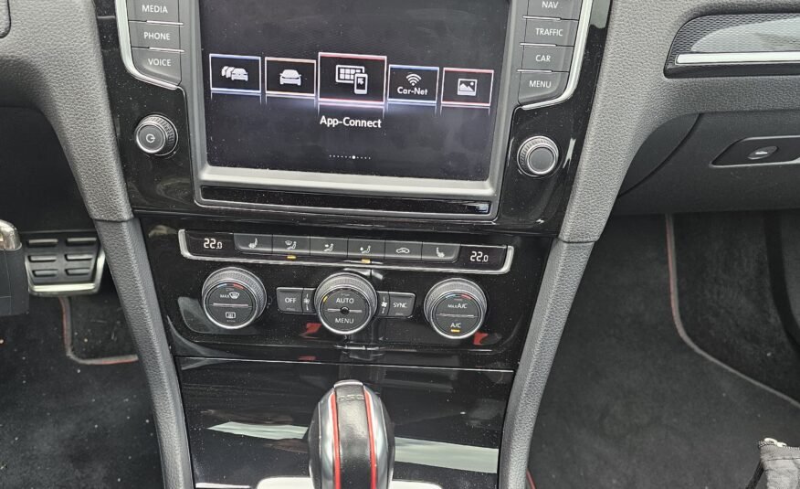 VOLKSWAGEN GOLF GTi CLUBSPORT