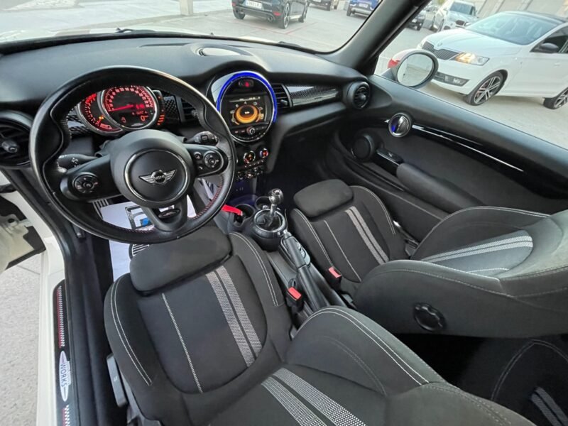 MINI Cooper JHON COOPER WORKS