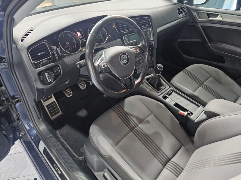 VOLKSWAGEN Golf 7 2.0 TDI 150CV BMT AMBITION 5p