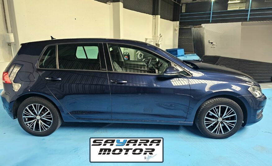 VOLKSWAGEN Golf 7 2.0 TDI 150CV BMT AMBITION 5p