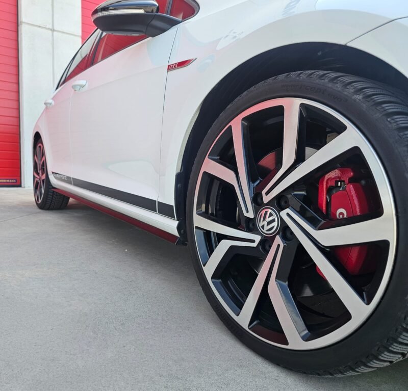 VOLKSWAGEN GOLF GTi CLUBSPORT