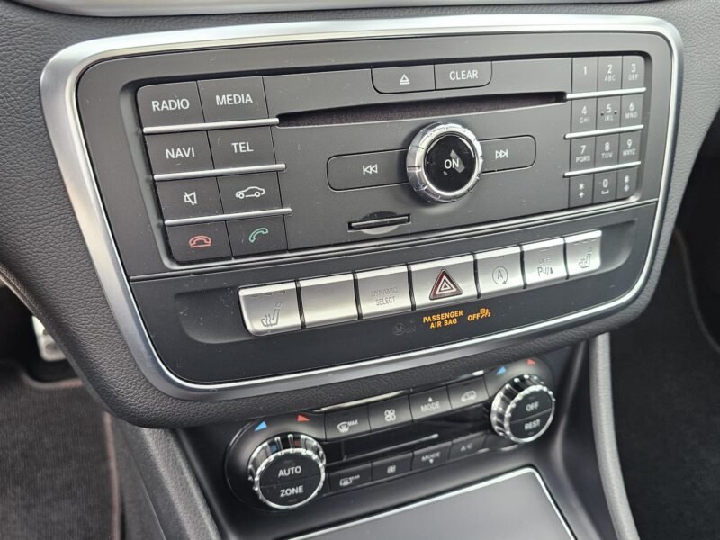 MERCEDES-BENZ Clase CLA 220d 4MATIC AMG Line Shooting Brake