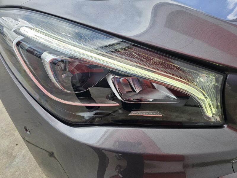 MERCEDES-BENZ Clase CLA 220d 4MATIC AMG Line Shooting Brake