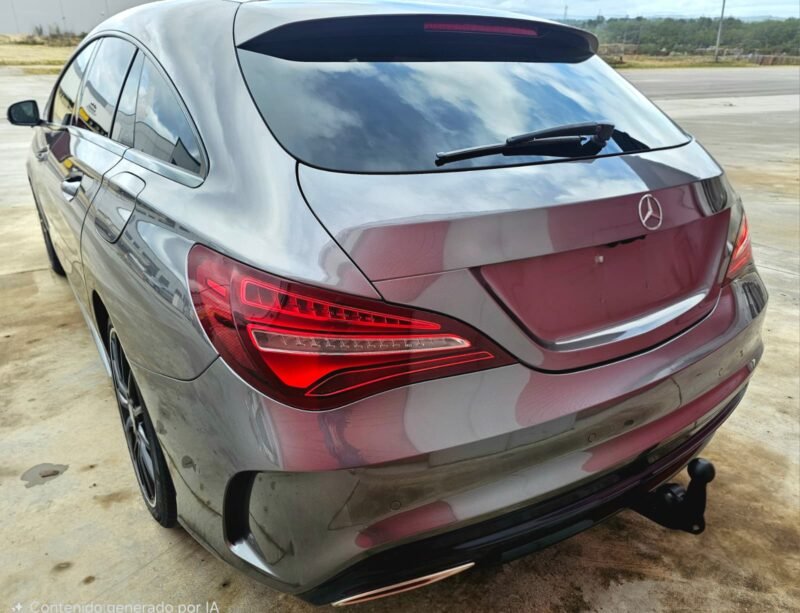 MERCEDES-BENZ Clase CLA 220d 4MATIC AMG Line Shooting Brake
