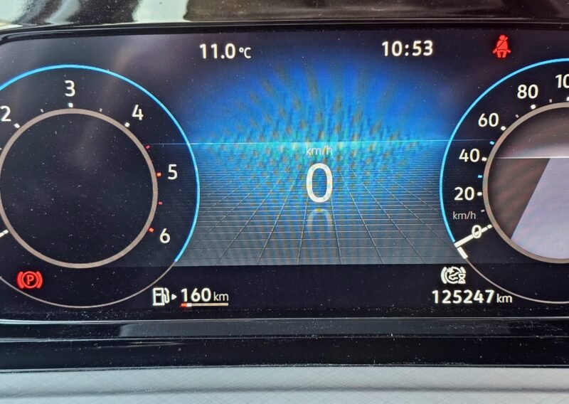 VOLKSWAGEN GOLF 8 2.0 TDi