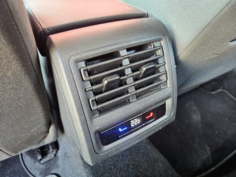 VOLKSWAGEN GOLF 8 2.0 TDi