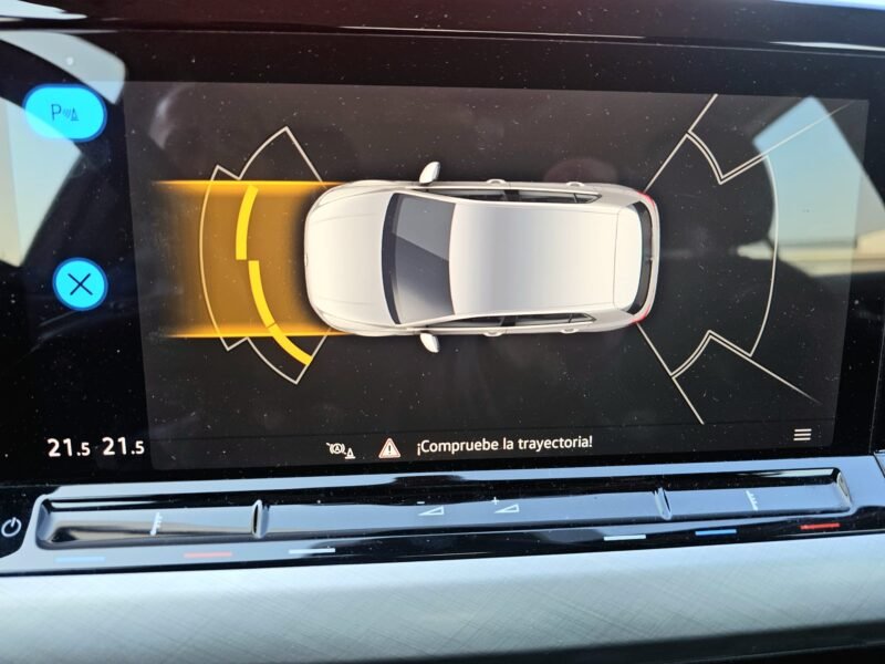 VOLKSWAGEN GOLF 8 2.0 TDi