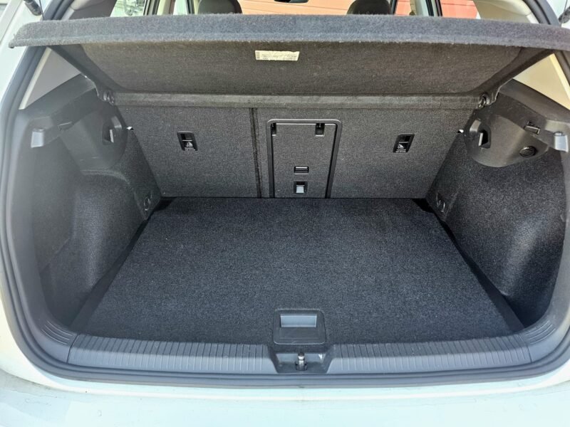 VOLKSWAGEN GOLF 8 2.0 TDi