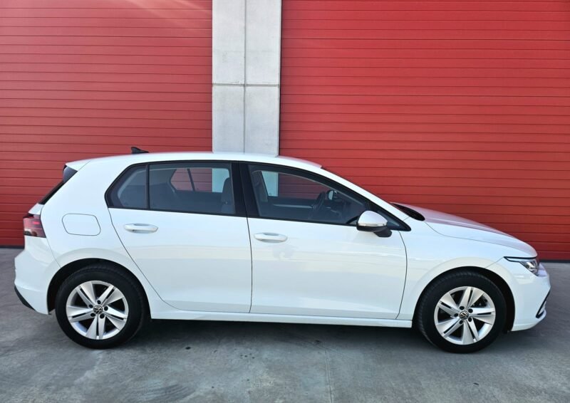 VOLKSWAGEN GOLF 8 2.0 TDi
