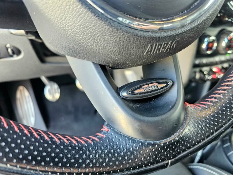 MINI COOPER JHON COOPER WORKS