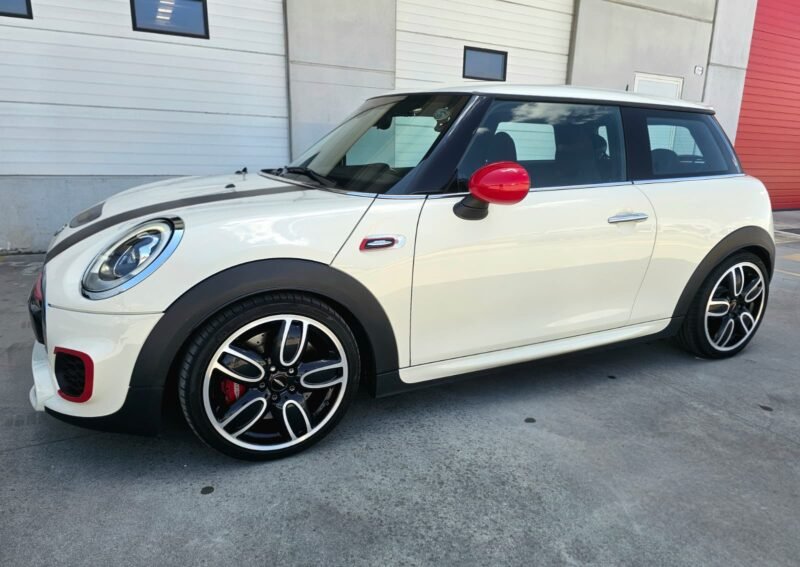MINI COOPER JHON COOPER WORKS