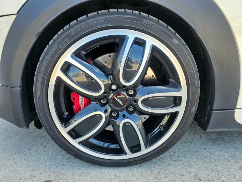 MINI COOPER JHON COOPER WORKS