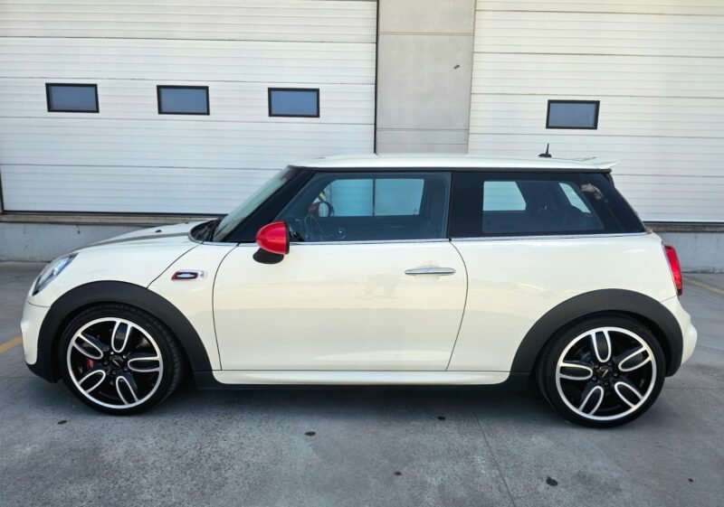 MINI COOPER JHON COOPER WORKS
